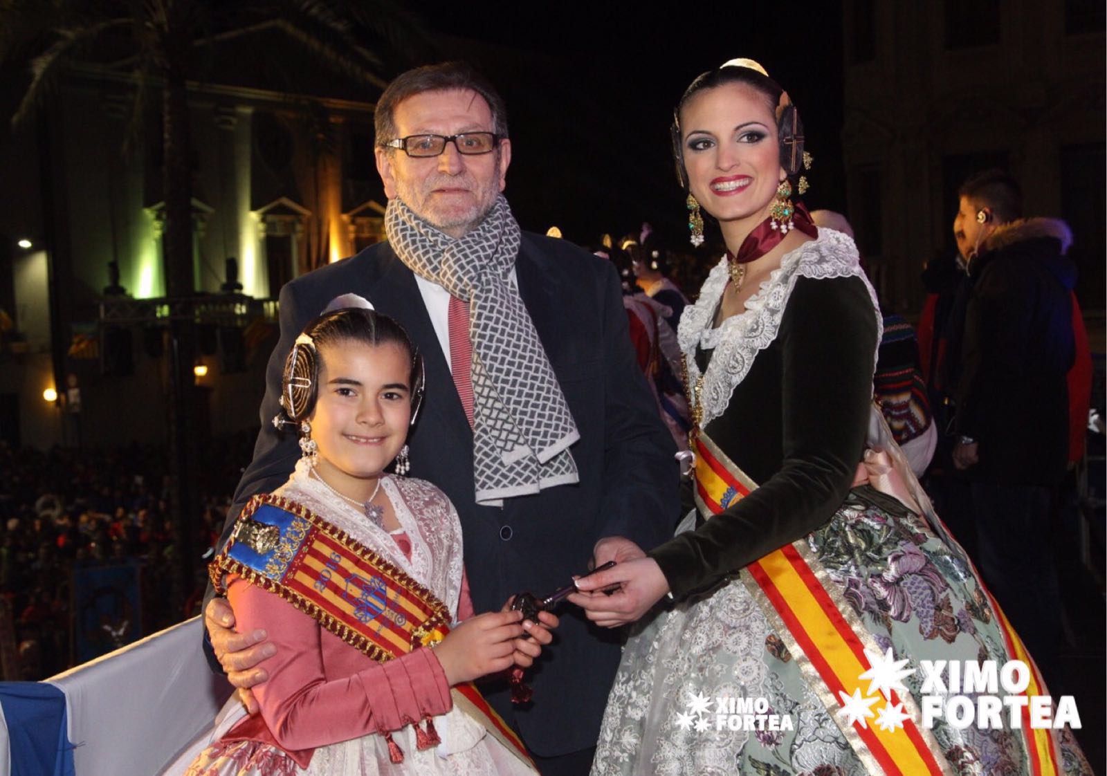Torrent da la bienvenida a las Fallas 2016