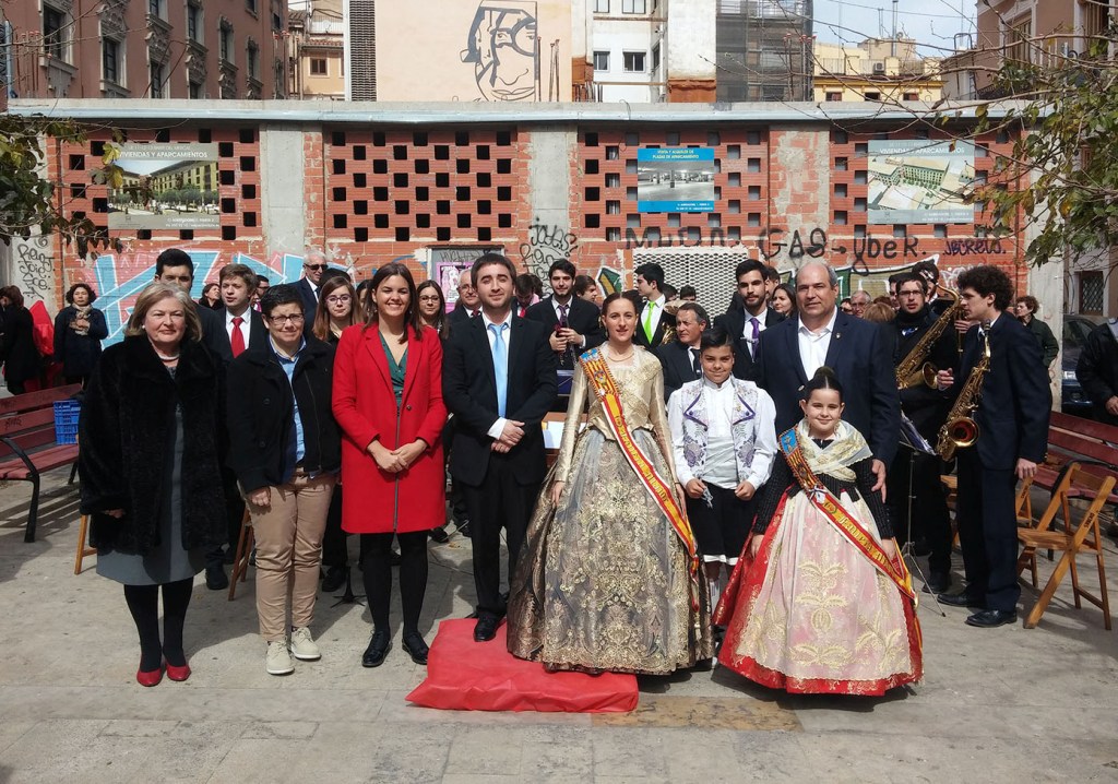 La Falla Linterna homenajea a la mujer con un concierto