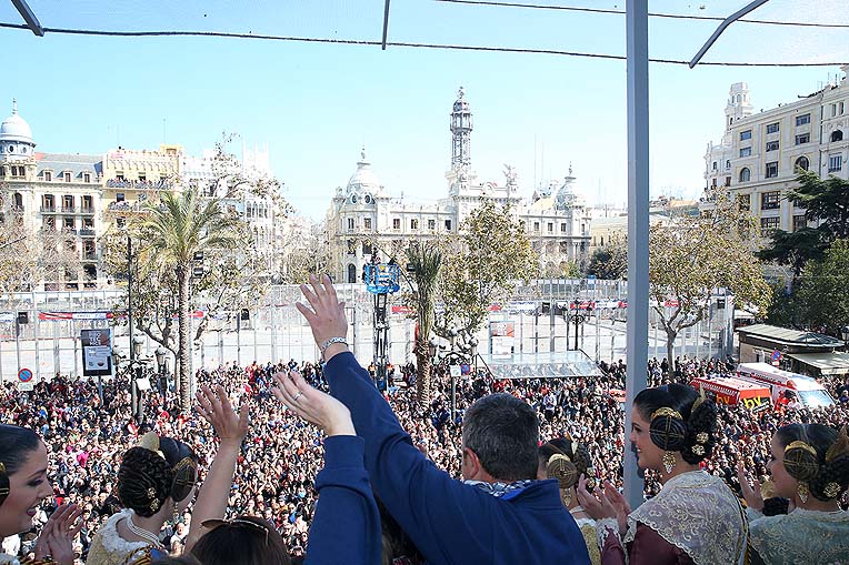 Pirotecnia Valenciana cautiva al público valenciano