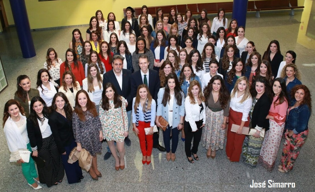 Las Candidatas Adultas disfrutan de una comida en el CDT