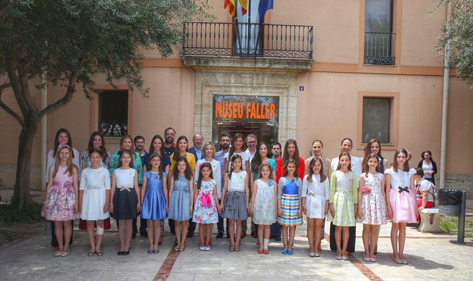 Más de 200 personas participan en las V Visitas Guiadas al Museo Fallero con la AdEF