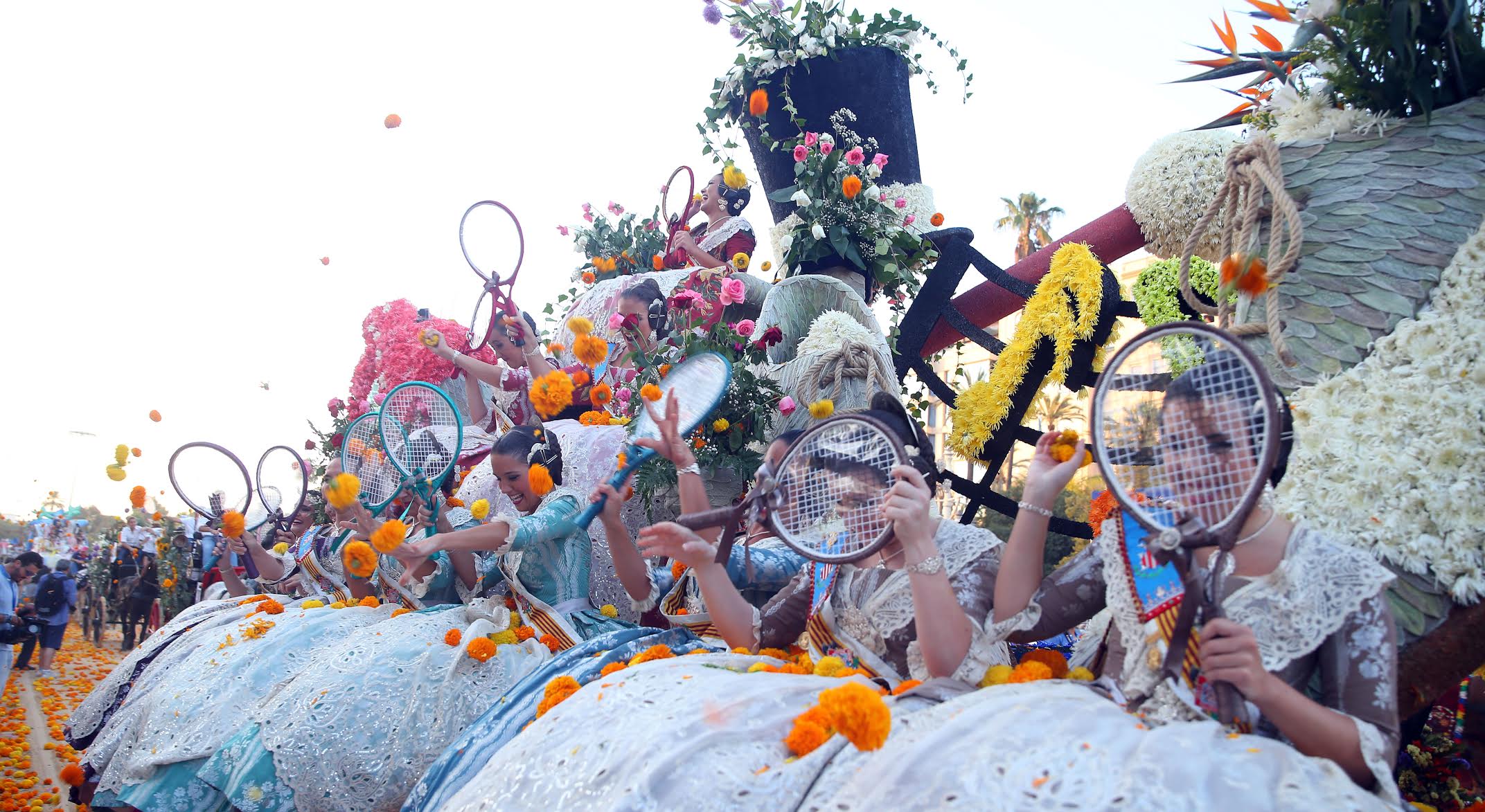 La Batalla de Flores amplía su recorrido en su 125 aniversario