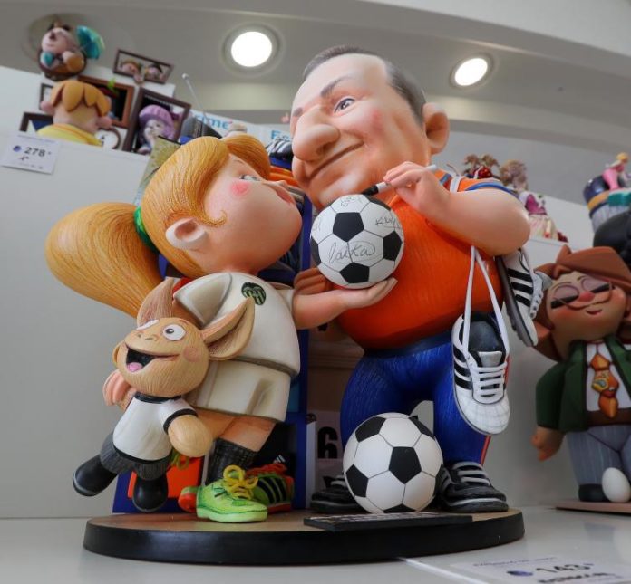 ninots-centenario-valencia-vivelasfallas1